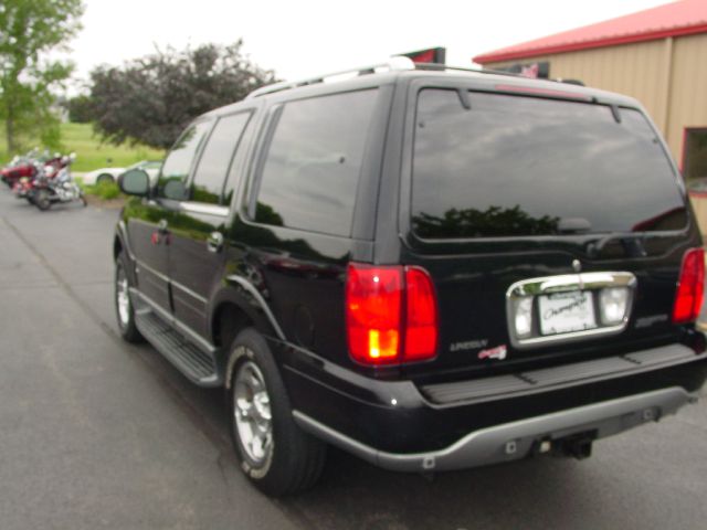 Lincoln Navigator Ram 3500 Diesel 2-WD SUV