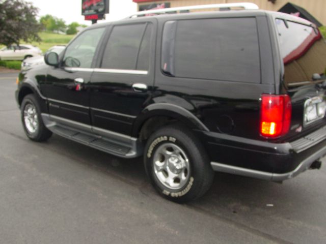 Lincoln Navigator 2000 photo 4