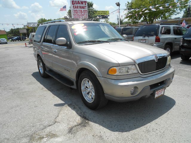 Lincoln Navigator 2000 photo 4