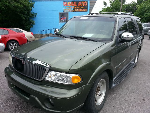 Lincoln Navigator 2001 photo 17