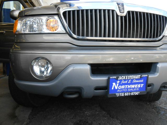 Lincoln Navigator 2001 photo 1