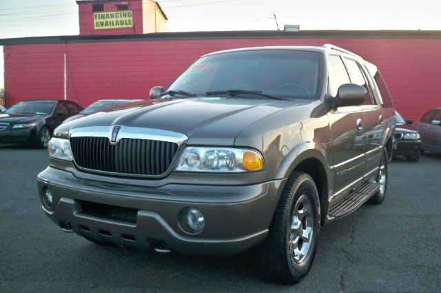 Lincoln Navigator 2001 photo 13