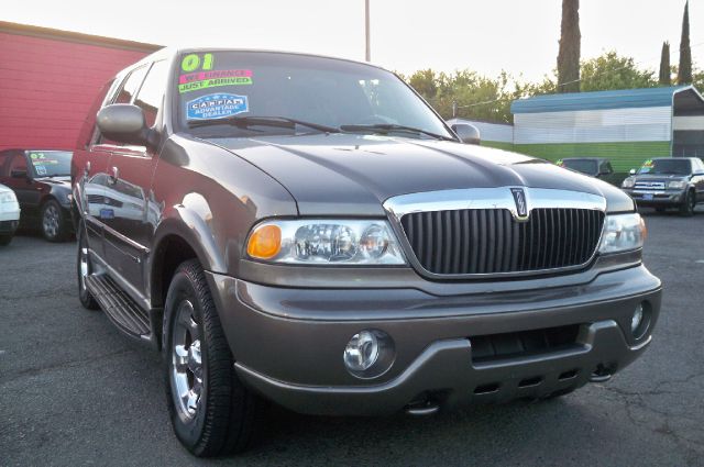 Lincoln Navigator 2001 photo 14