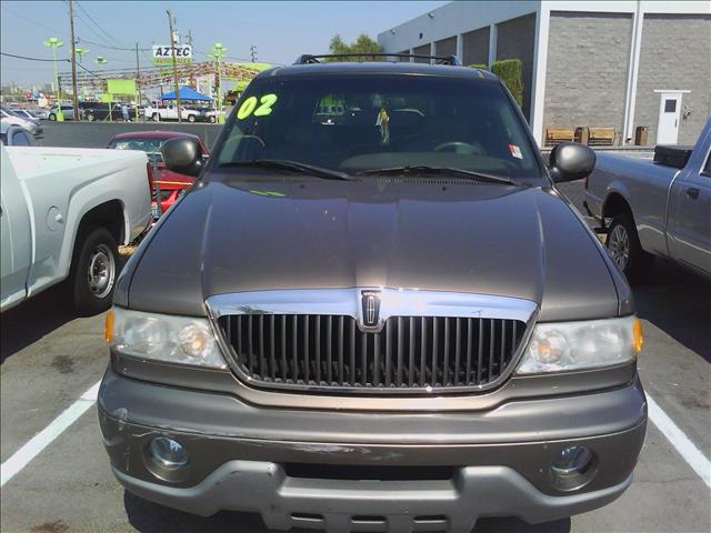 Lincoln Navigator 2001 photo 1