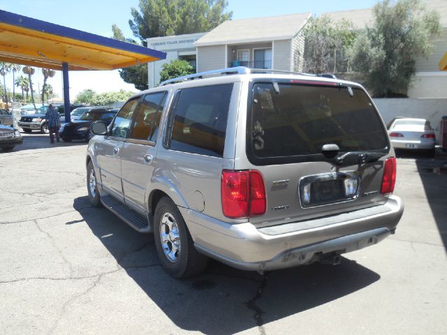 Lincoln Navigator 2001 photo 4