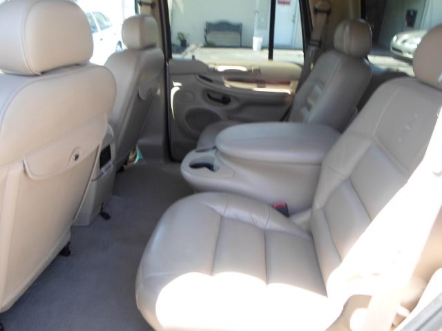 Lincoln Navigator 2001 photo 11