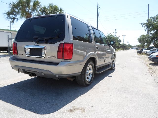 Lincoln Navigator 2001 photo 15