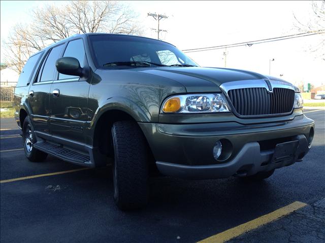 Lincoln Navigator 2001 photo 1