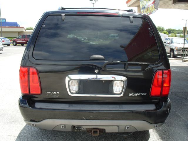 Lincoln Navigator 2001 photo 10