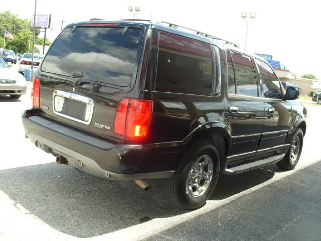 Lincoln Navigator 2001 photo 15