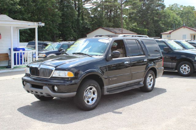 Lincoln Navigator 2001 photo 11