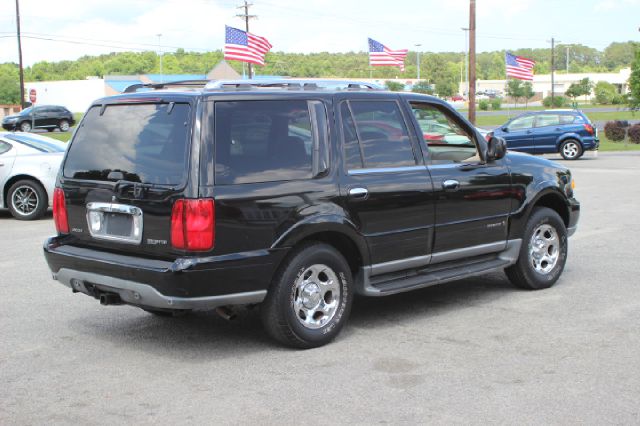 Lincoln Navigator 2001 photo 12