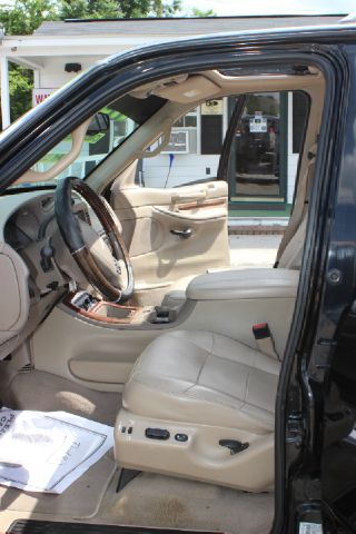 Lincoln Navigator 2001 photo 5