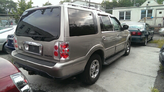 Lincoln Navigator 2001 photo 4