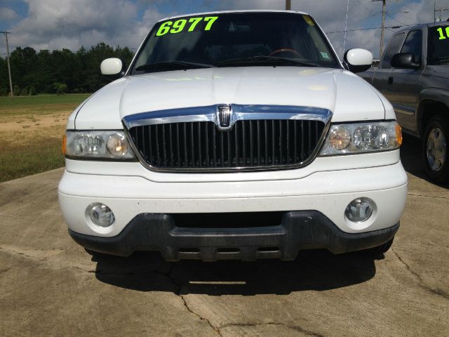 Lincoln Navigator 2002 photo 16