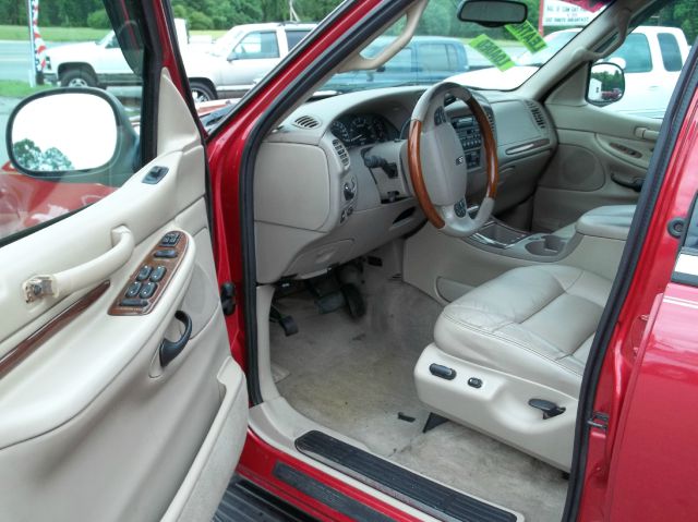 Lincoln Navigator 2002 photo 11