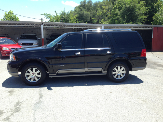 Lincoln Navigator 2003 photo 1