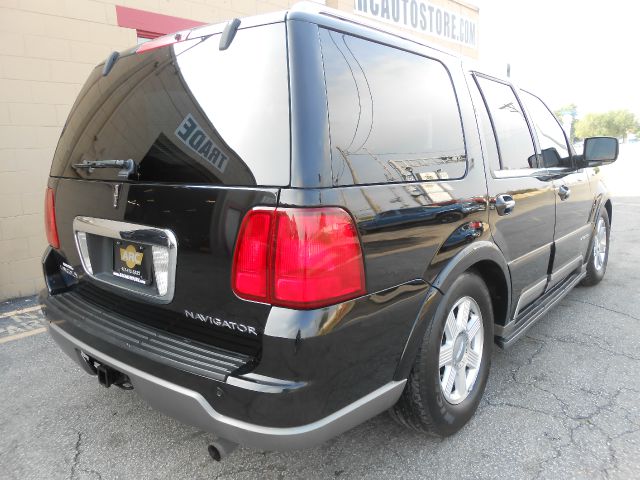 Lincoln Navigator 2003 photo 4