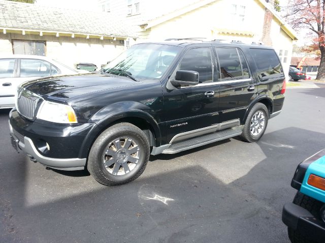 Lincoln Navigator 2003 photo 3