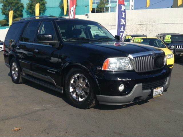 Lincoln Navigator 2003 photo 3