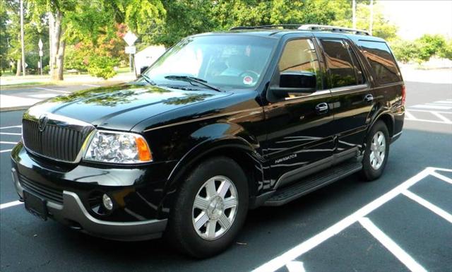 Lincoln Navigator 2003 photo 1