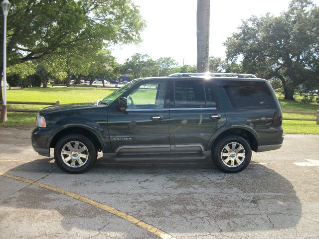 Lincoln Navigator 2003 photo 4