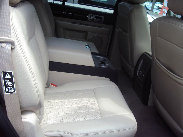 Lincoln Navigator 2003 photo 13