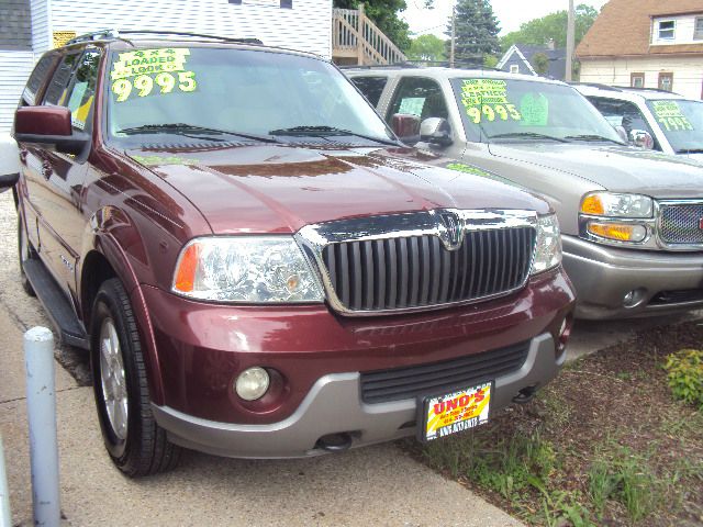 Lincoln Navigator 2003 photo 2