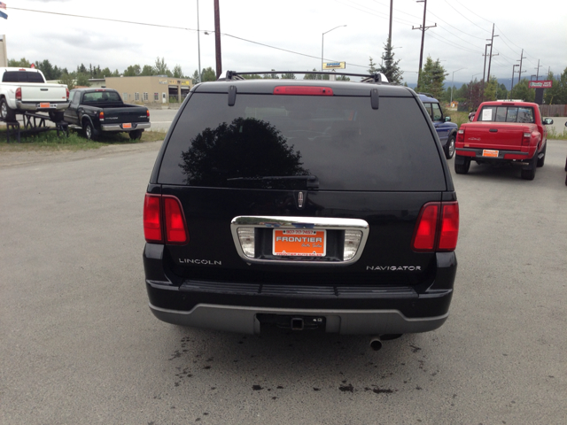 Lincoln Navigator 2003 photo 4