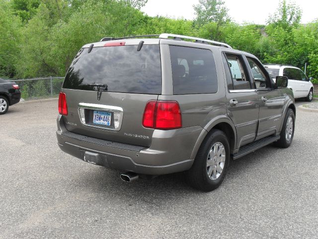 Lincoln Navigator 2003 photo 1