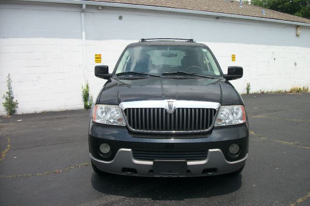 Lincoln Navigator 2003 photo 1