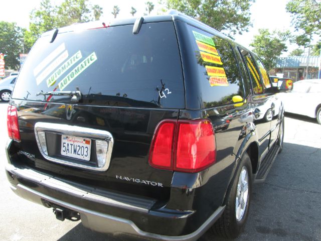 Lincoln Navigator 2003 photo 8