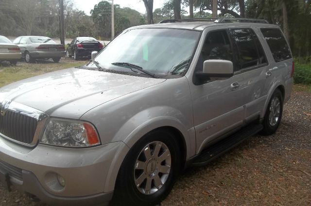 Lincoln Navigator 2003 photo 1