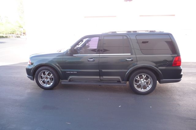 Lincoln Navigator 2003 photo 1