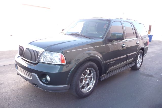 Lincoln Navigator 2003 photo 16