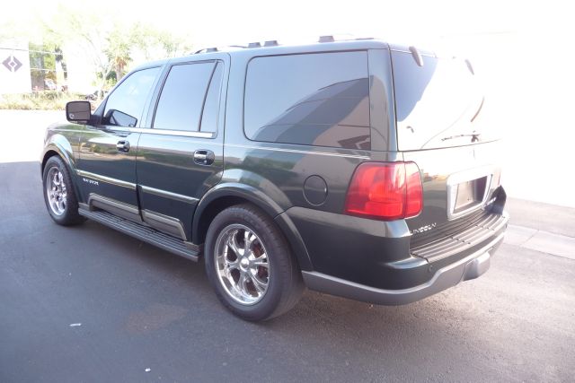 Lincoln Navigator 2003 photo 23