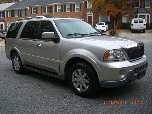 Lincoln Navigator 2003 photo 4