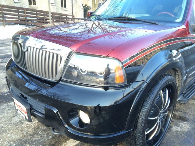 Lincoln Navigator 2003 photo 1