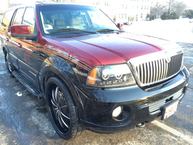 Lincoln Navigator 2003 photo 4