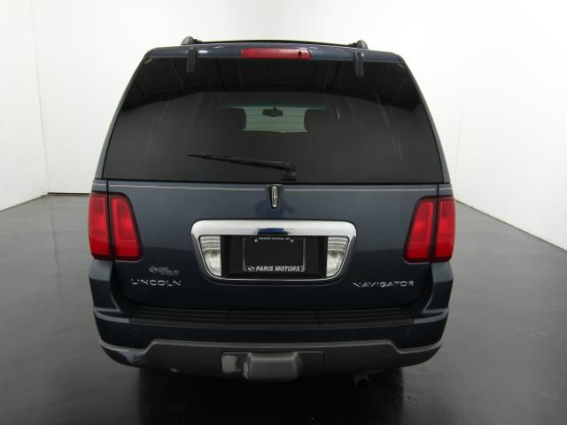 Lincoln Navigator 2003 photo 17