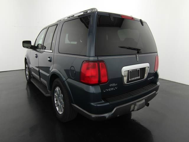 Lincoln Navigator 2003 photo 19