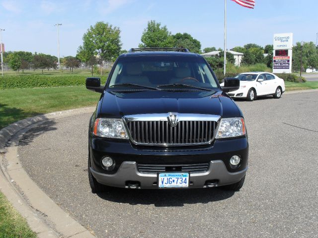 Lincoln Navigator 2003 photo 4