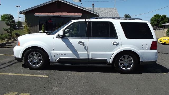 Lincoln Navigator 2003 photo 1