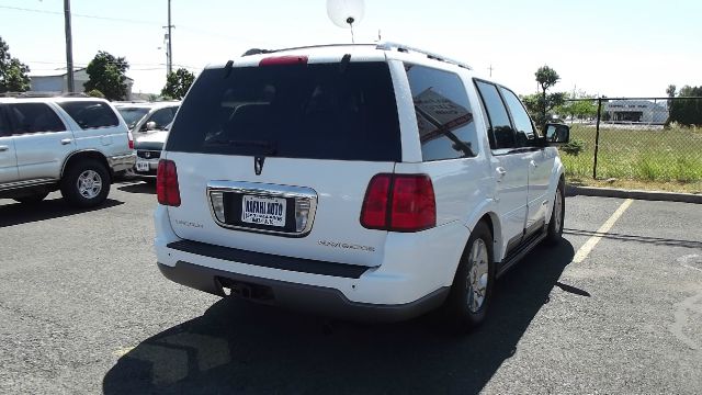 Lincoln Navigator 2003 photo 4