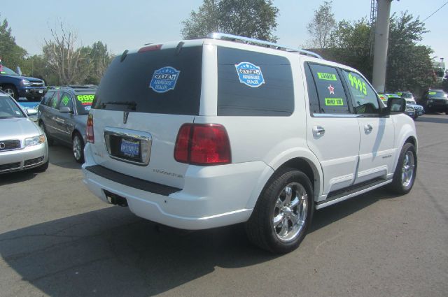 Lincoln Navigator 2003 photo 1