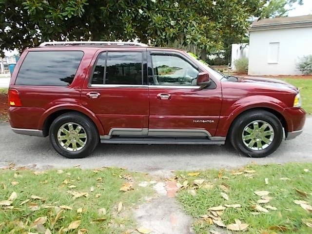 Lincoln Navigator 2004 photo 4