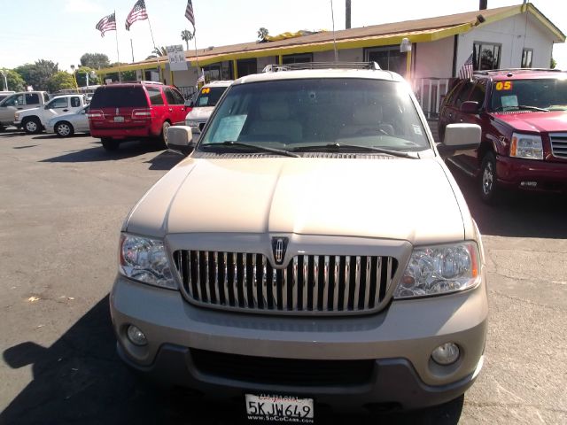 Lincoln Navigator 2004 photo 5