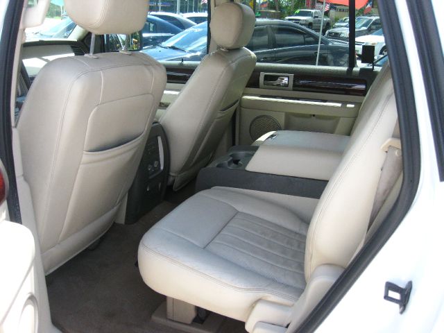 Lincoln Navigator 2004 photo 5