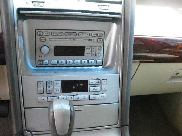 Lincoln Navigator 2004 photo 8