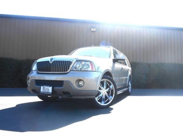 Lincoln Navigator Coupe SUV